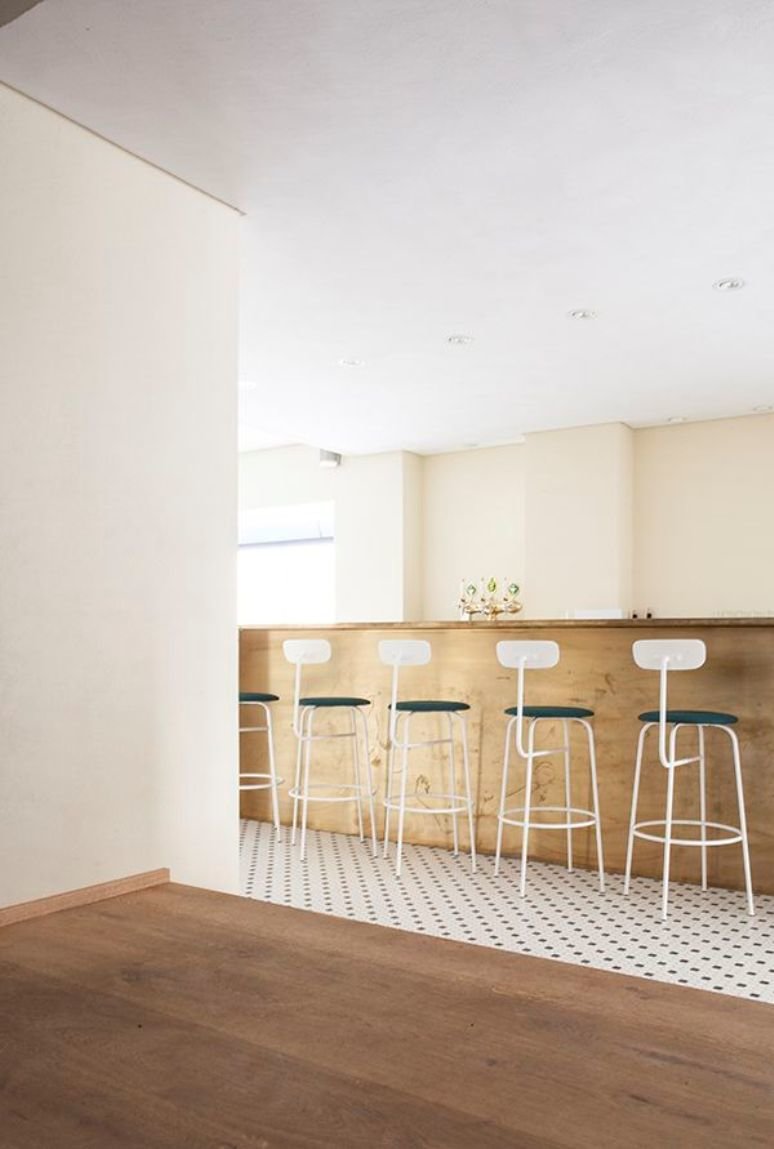 Un restaurante escandinavo sencillamente elegante