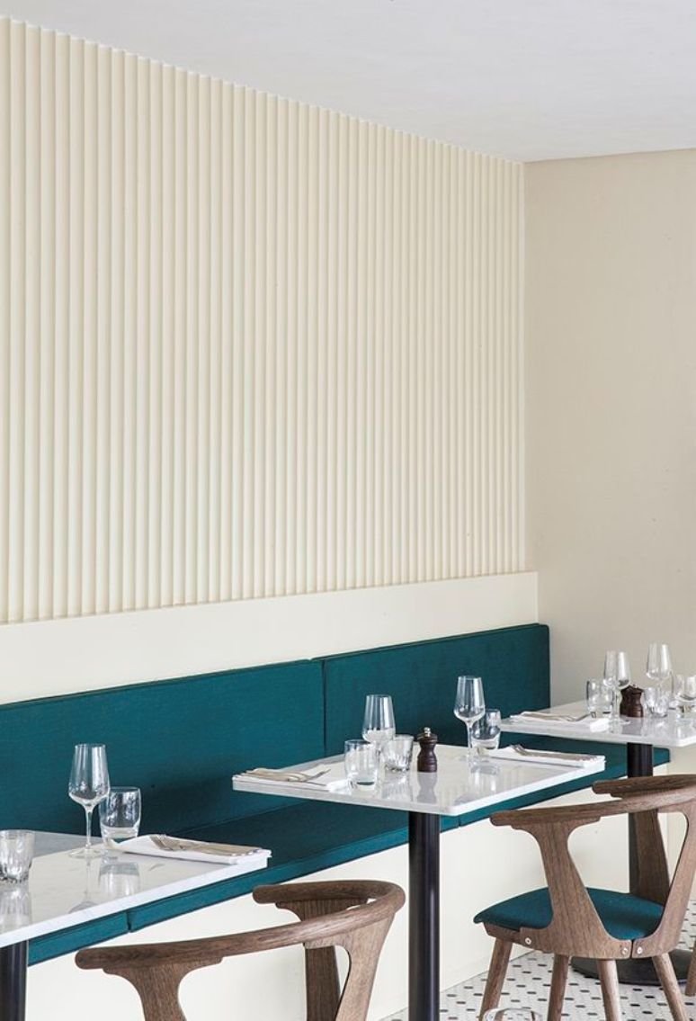 Un restaurante escandinavo sencillamente elegante