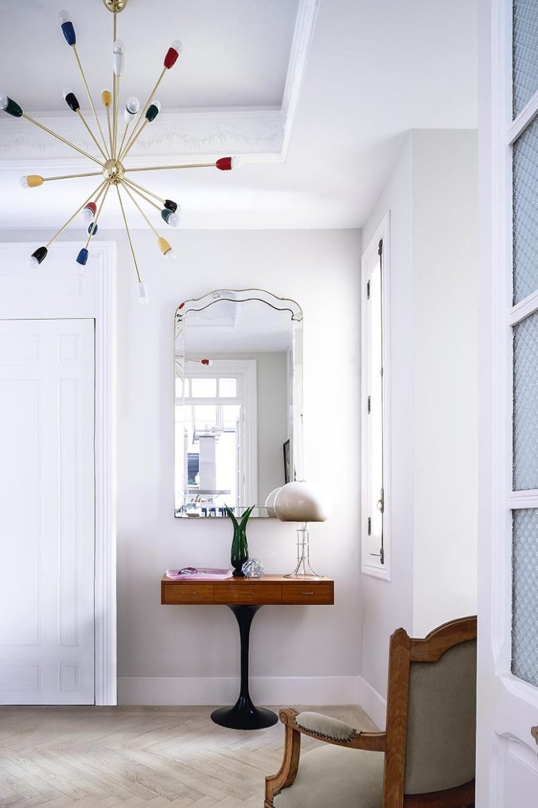 Arte y color para renovar un piso en Chamberí