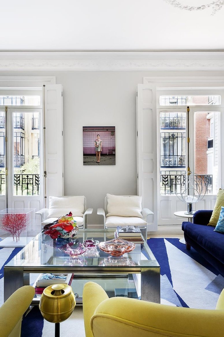 Arte y color para renovar un piso en Chamberí