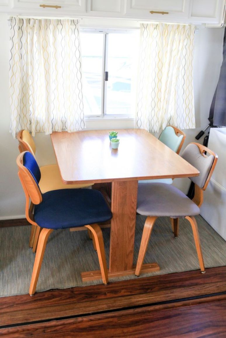 Una caravana llena de ideas para espacios pequeños