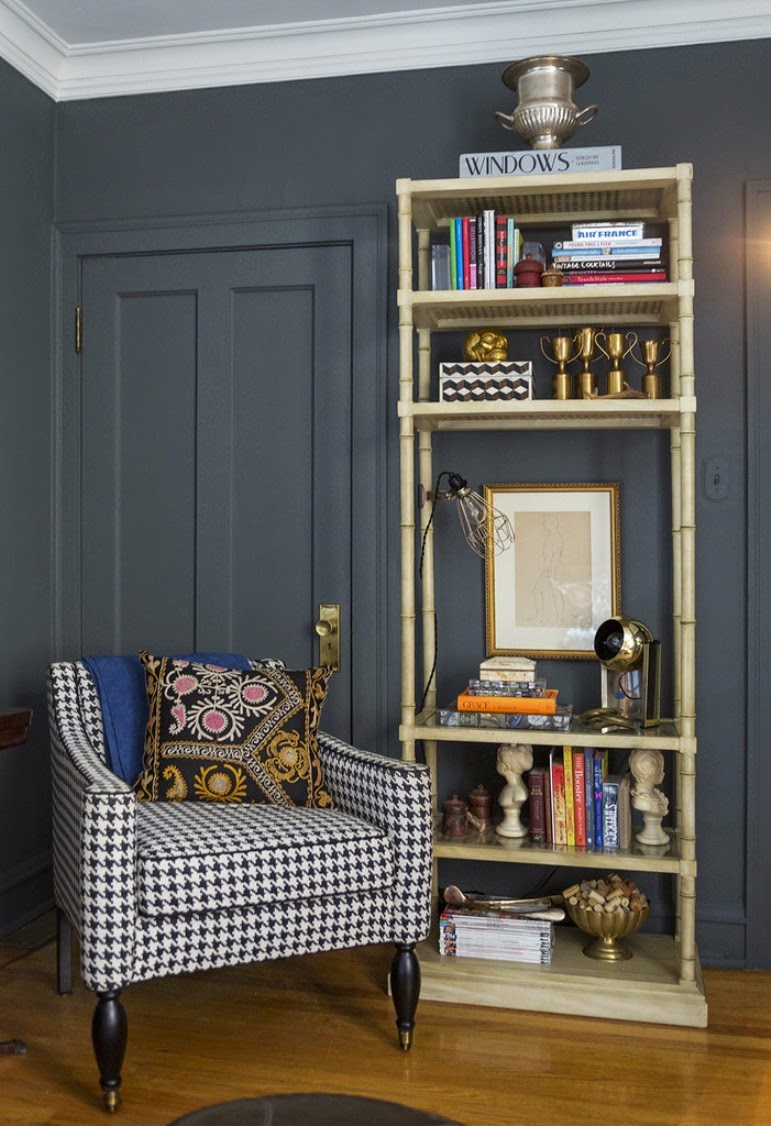 Una decoración masculina que juega con los claroscuros