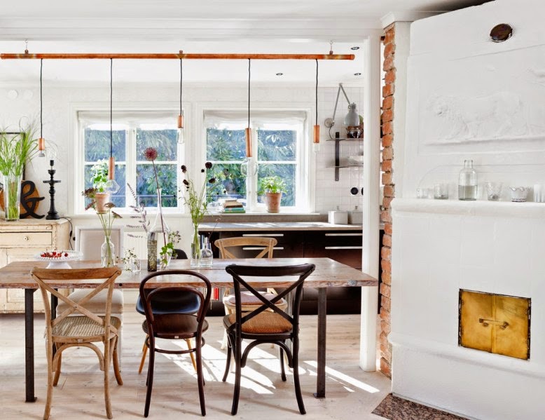 Una casa junto al lago