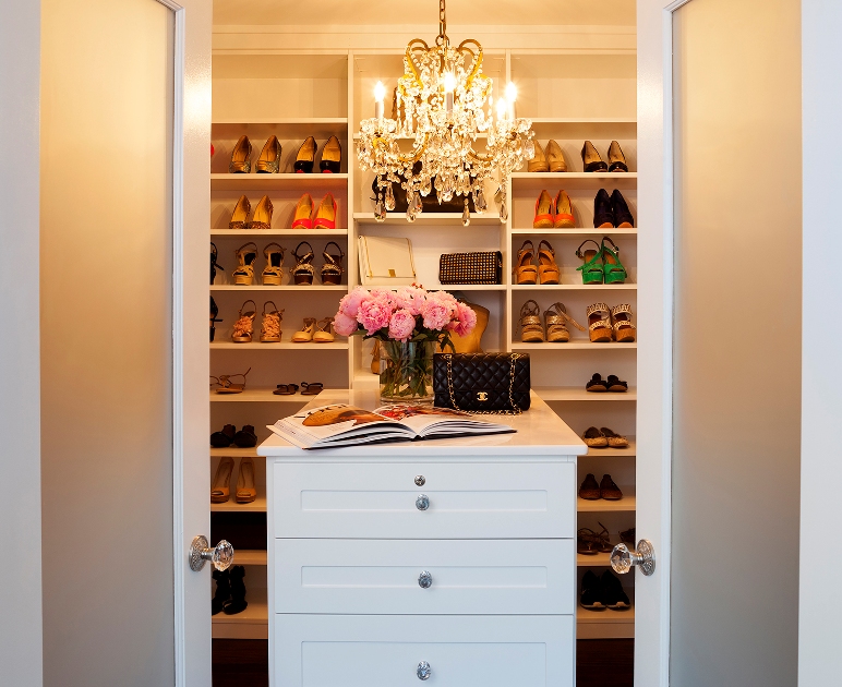 Glamour en el apartamento de una amante de la moda