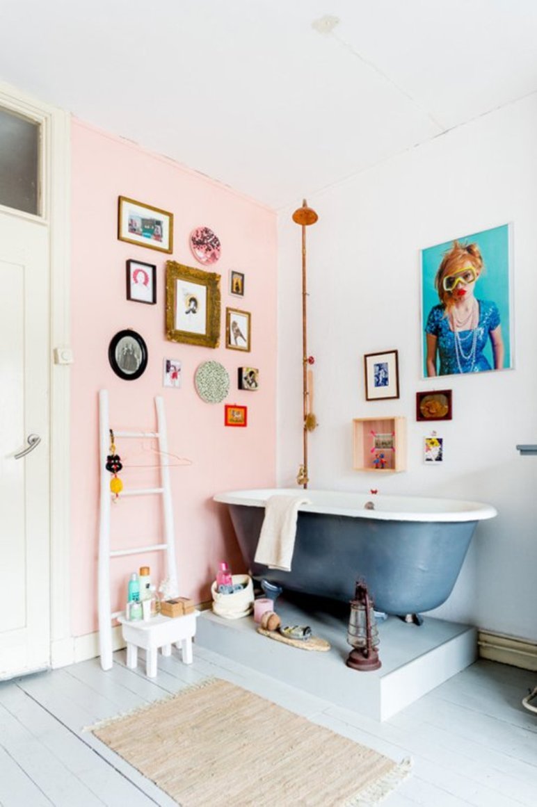 Muebles decadentes y de colores en una casa llena de inspiración