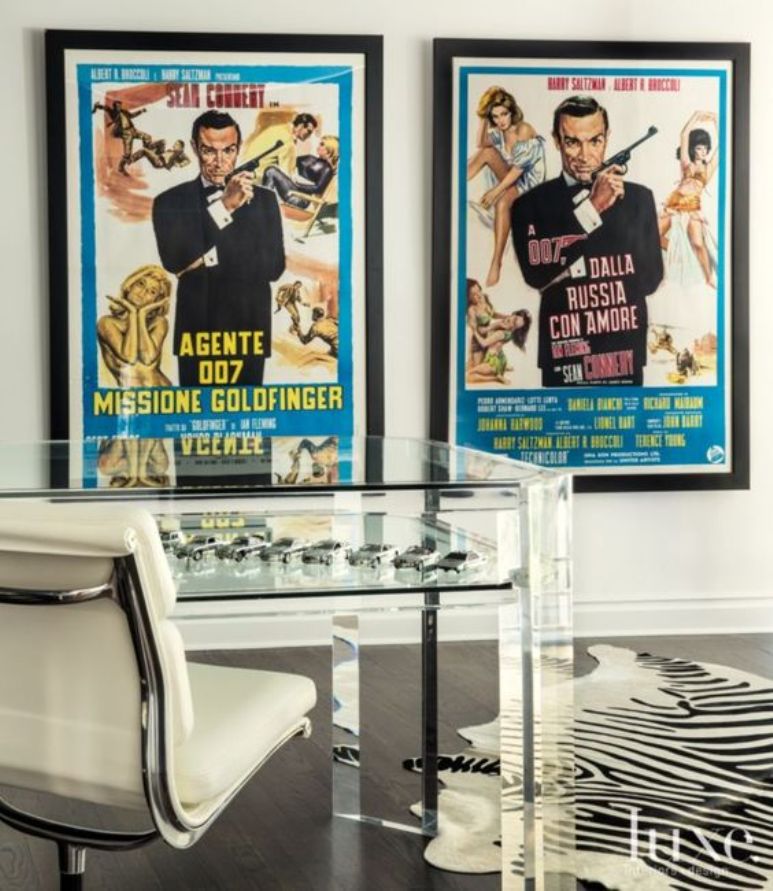 Una casa de estilo Hollywood regency y toques parisinos