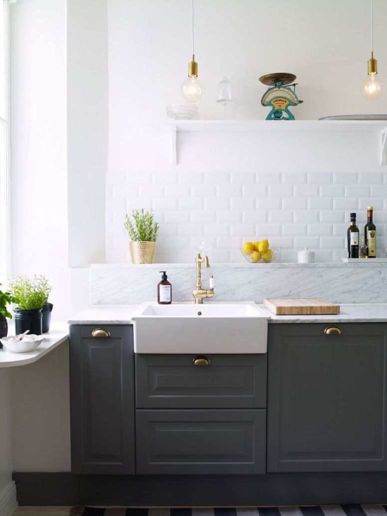 Cómo reutilizar unas puertas de cocina de madera maciza