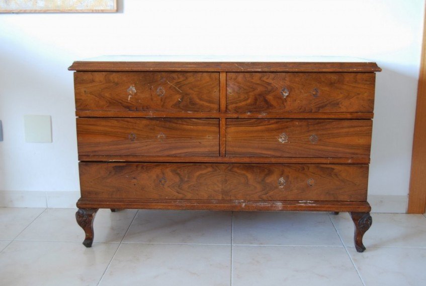 Técnica del decapé en una antigua cómoda