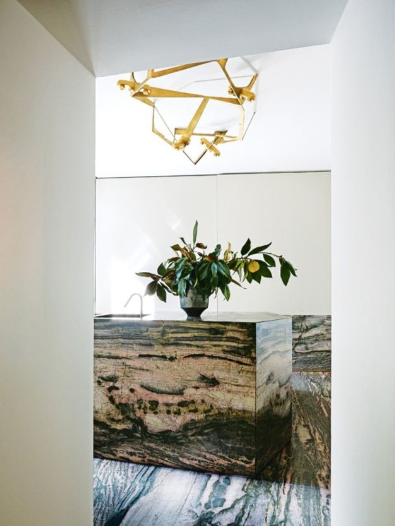 Un palazzo milanés donde arte y arquitectura pueden respirar