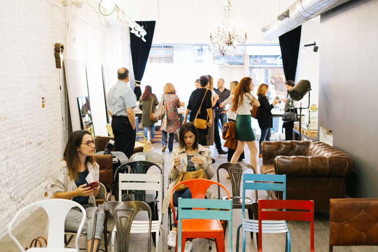 Crear ambientes cálidos y naturales con pintura (y además ecológica)