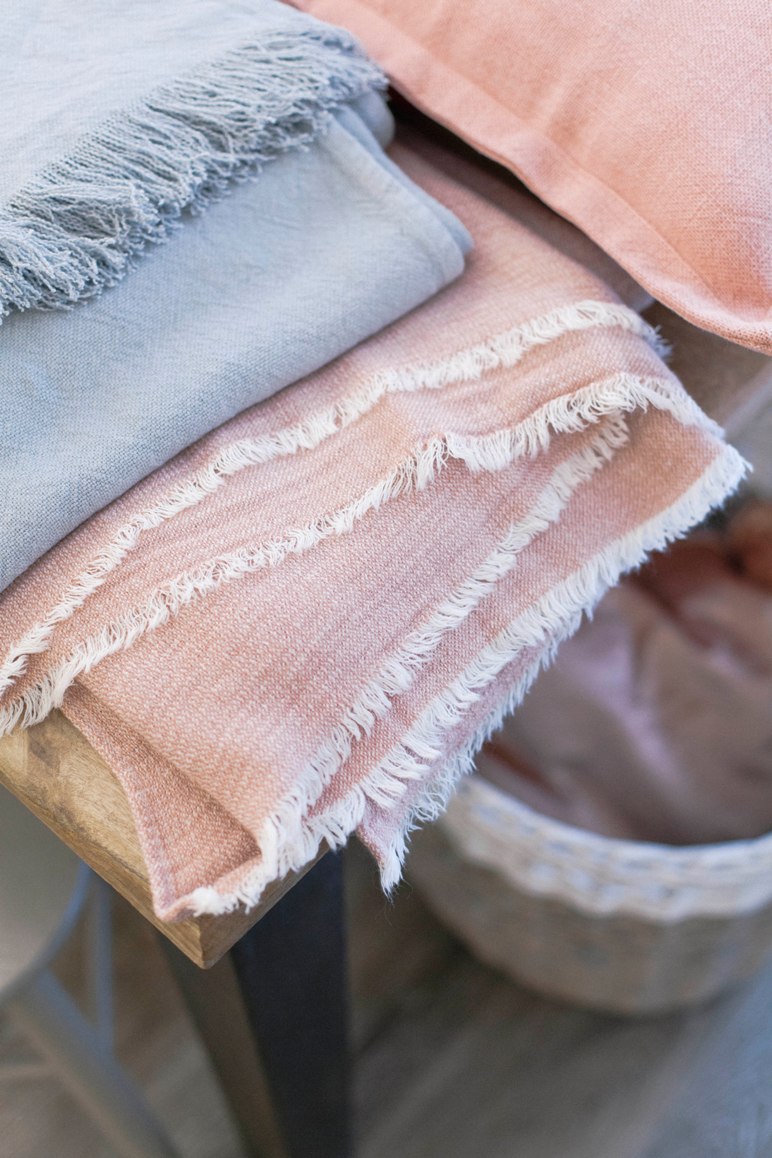 Crear ambientes cálidos y naturales con pintura (y además ecológica)