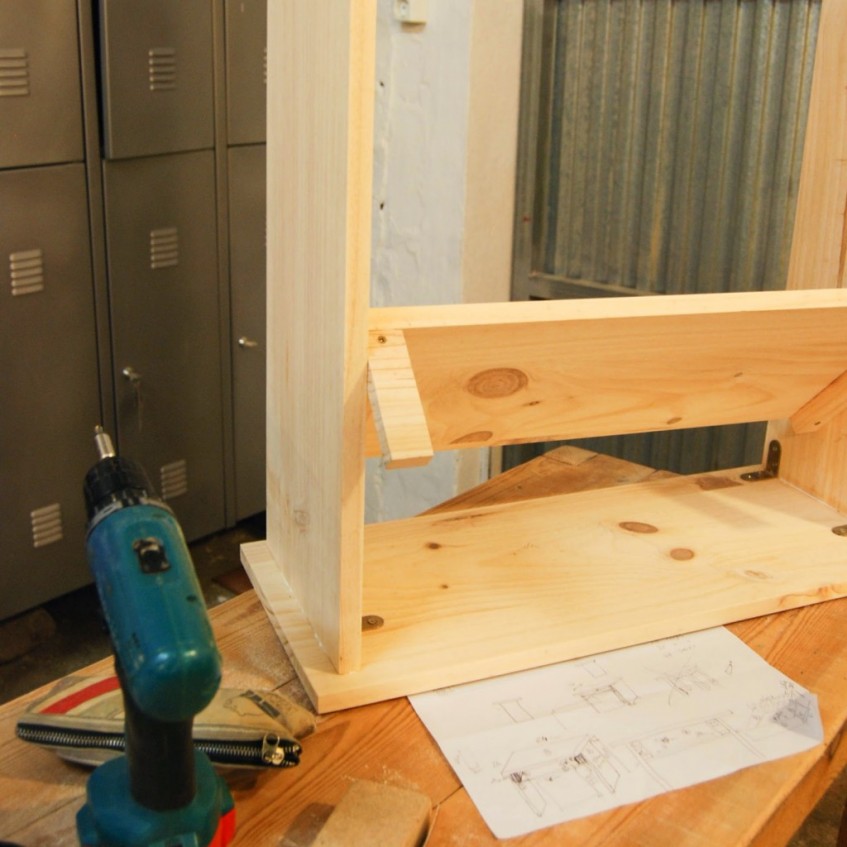 Cómo hacer un mueble recibidor para esconder un radiador