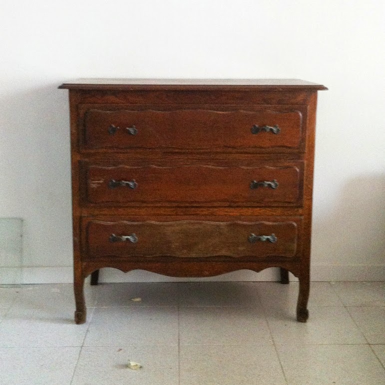 Cómo transformar una cómoda demasiado seria