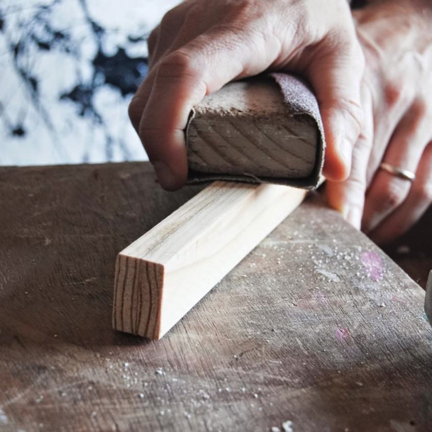 Cómo hacer una lámpara de escritorio con un faro de tractor viejo