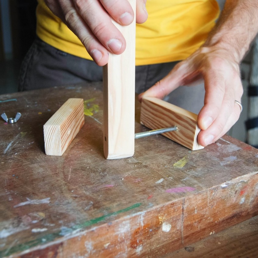 Cómo hacer una lámpara de escritorio con un faro de tractor viejo