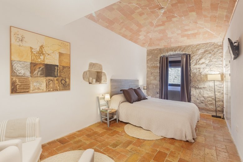 Casa de turismo rural Cal Nou, by Antic&Chic