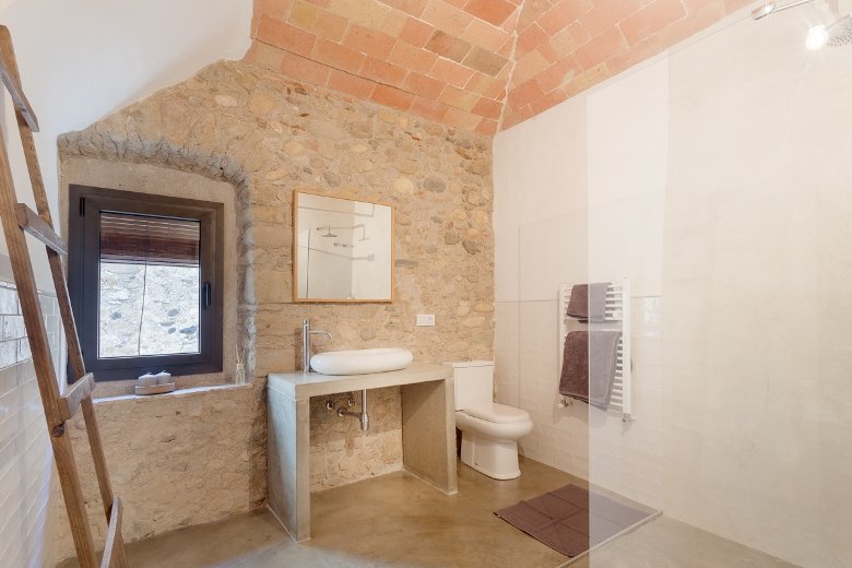 Casa de turismo rural Cal Nou, by Antic&Chic