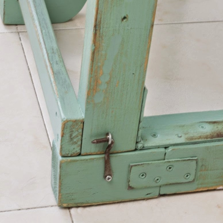 Cómo renovar un antiguo pupitre rústico