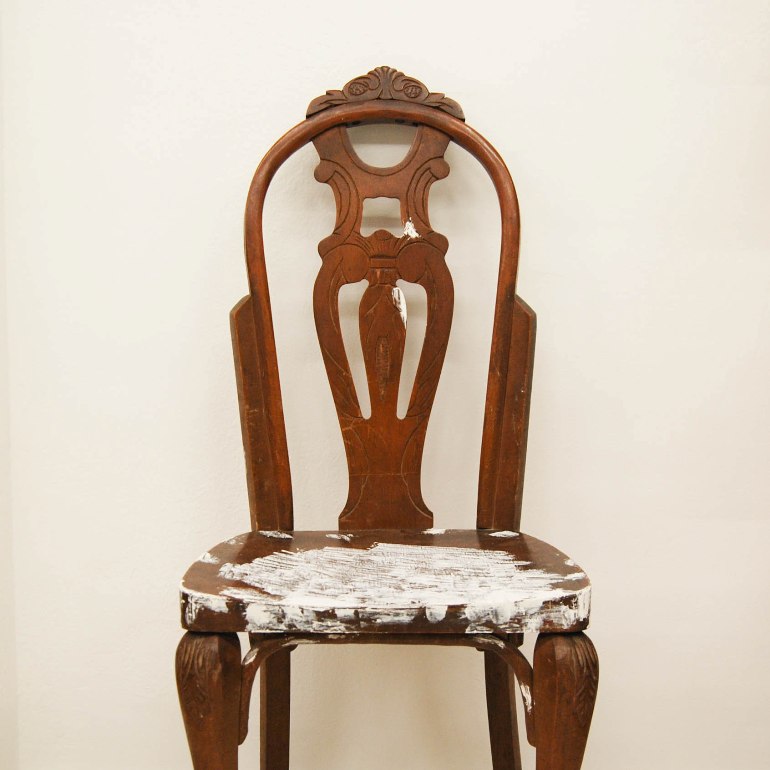 Cómo transformar una silla clásica en una bohemia y femenina