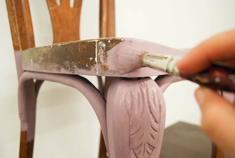 Cómo transformar una silla clásica en una bohemia y femenina