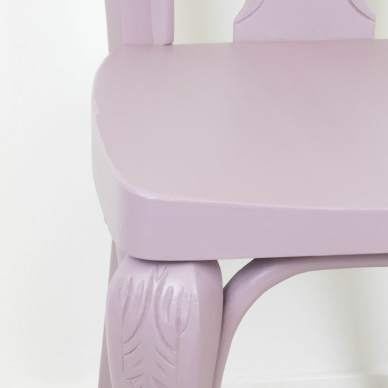 Cómo transformar una silla clásica en una bohemia y femenina