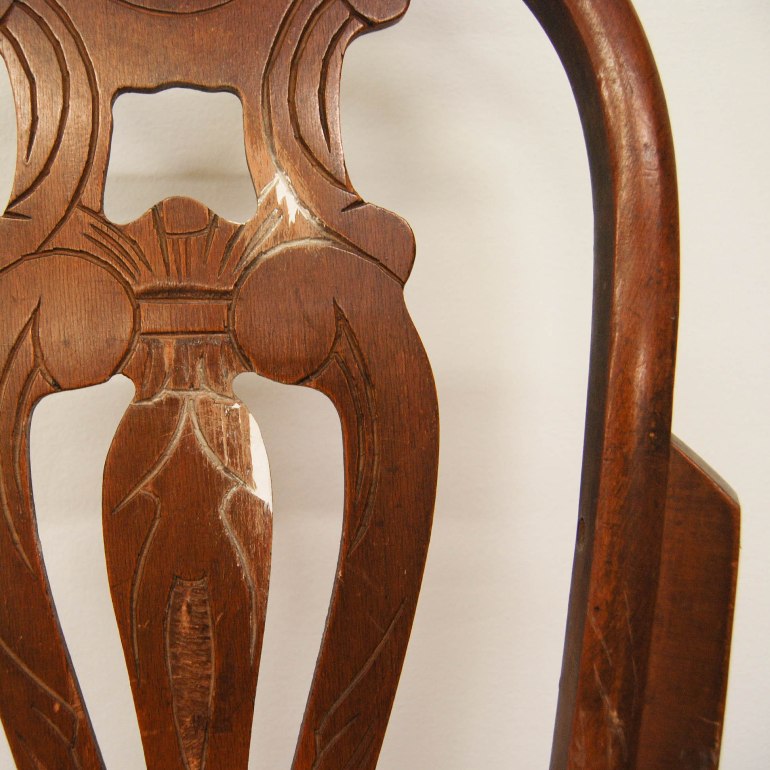 Cómo transformar una silla clásica en una bohemia y femenina