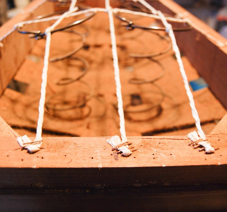 Transformar y retapizar una banqueta de forma tradicional