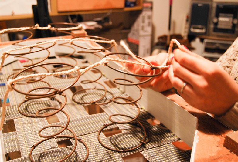 Transformar y retapizar una banqueta de forma tradicional