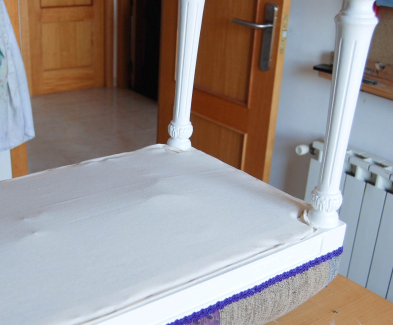 Transformar y retapizar una banqueta de forma tradicional