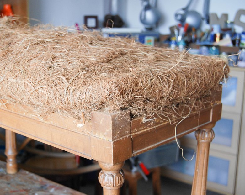 Transformar y retapizar una banqueta de forma tradicional