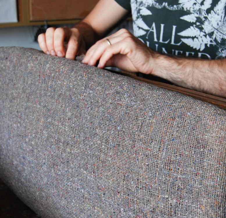 Transformar y retapizar una banqueta de forma tradicional