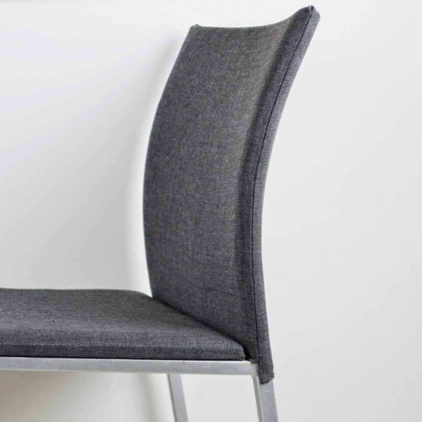 Cómo tapizar unas sillas modernas