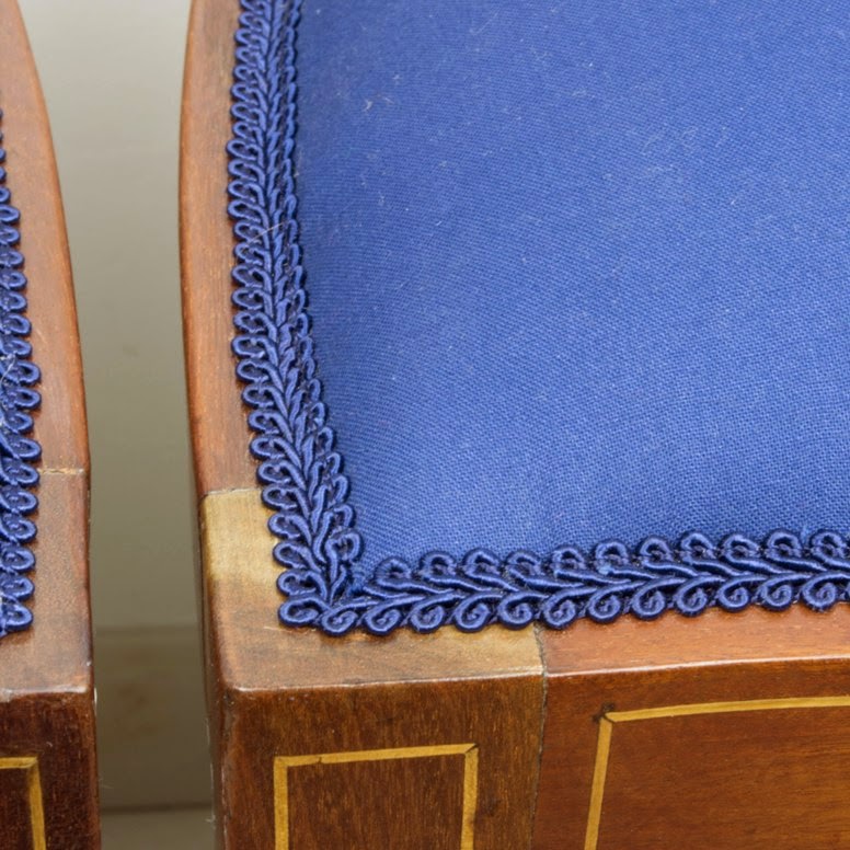 Cómo actualizar una pareja de sillas inglesas de caoba