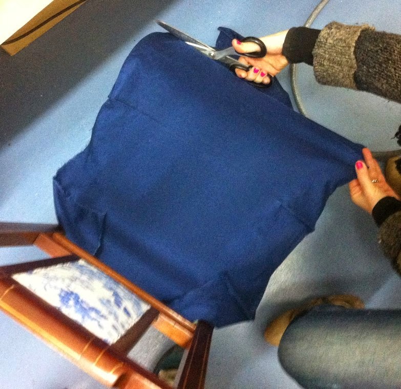 Cómo actualizar una pareja de sillas inglesas de caoba