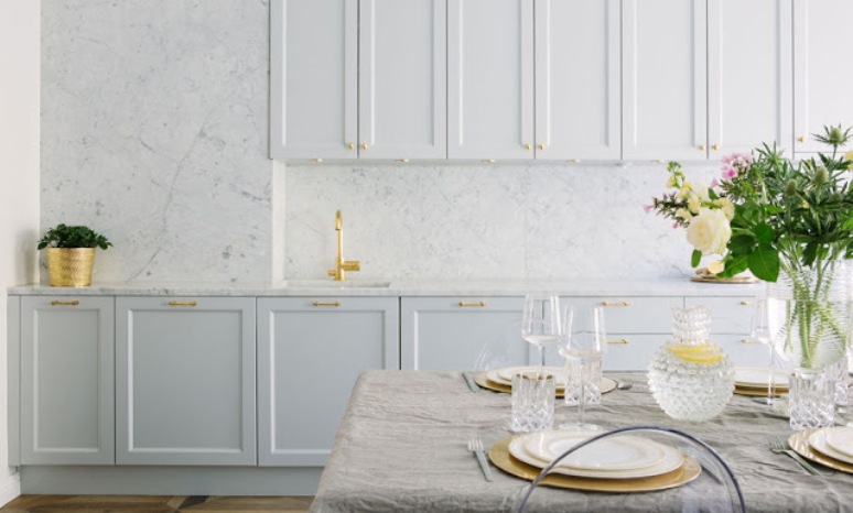 Luz y elegancia en un apartamento de Estocolmo