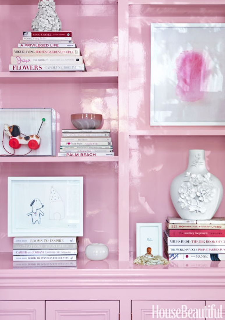 Una casa brillante con alma rosa