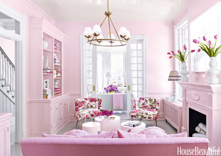 Una casa brillante con alma rosa