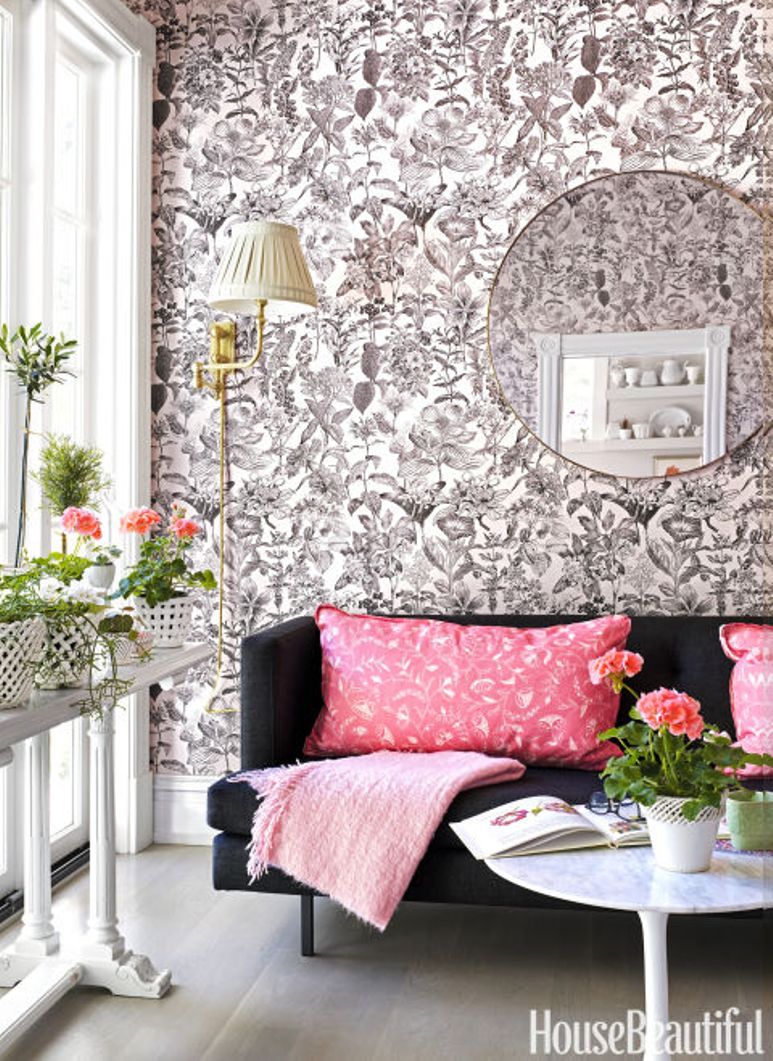 Una casa brillante con alma rosa
