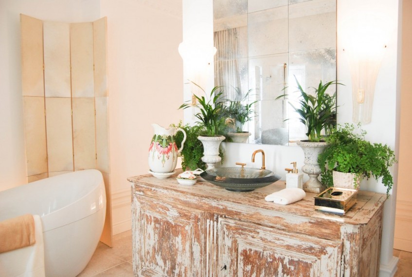 Cómo reutilizar un mueble antiguo como lavabo