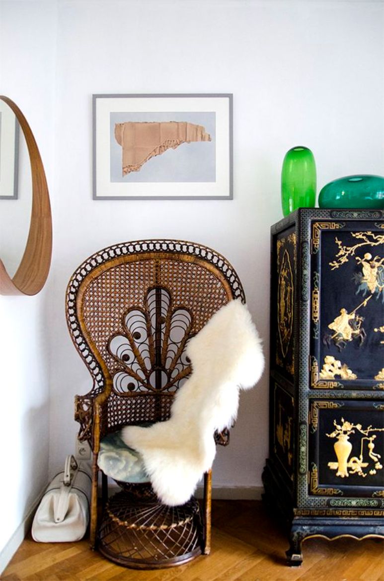 Ideas para decorar con el mítico sillón Emmanuelle