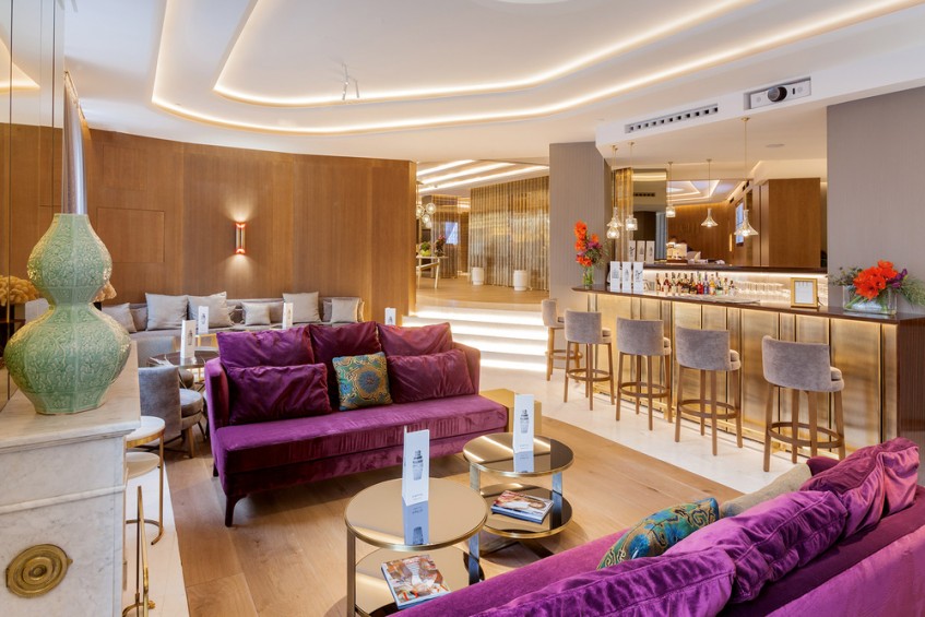 El Hotel Emperatriz: un palacio moderno