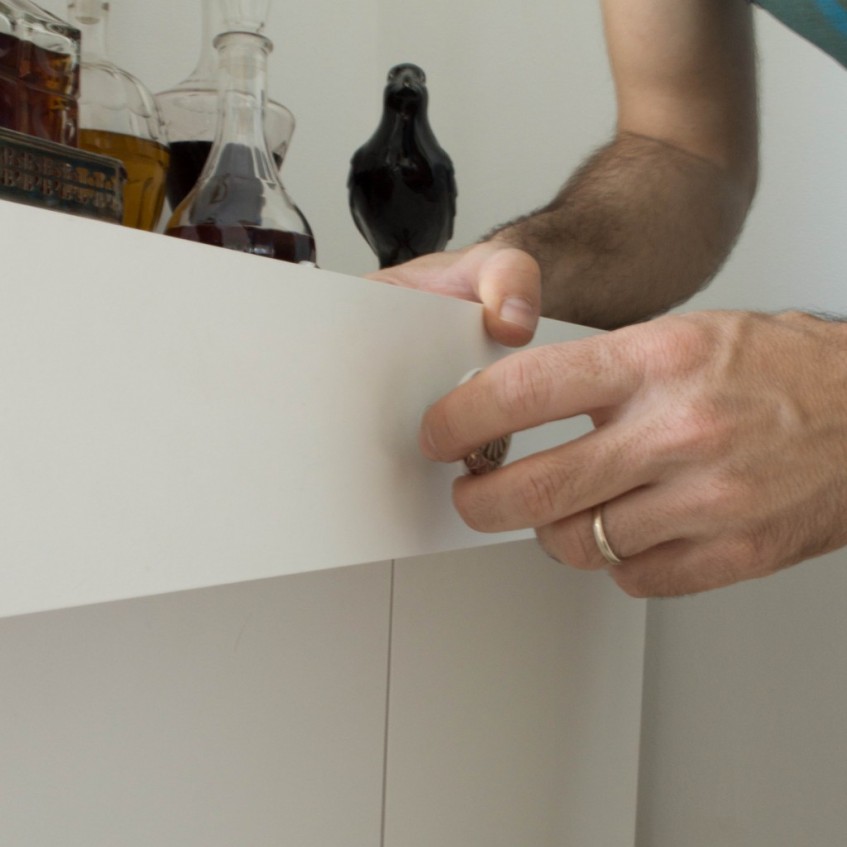 Cómo decorar un mueble con vinilo, paso a paso