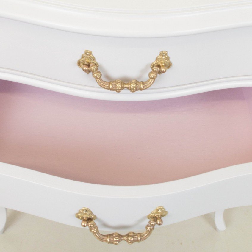 Transformar una mesita de noche con efecto lacado