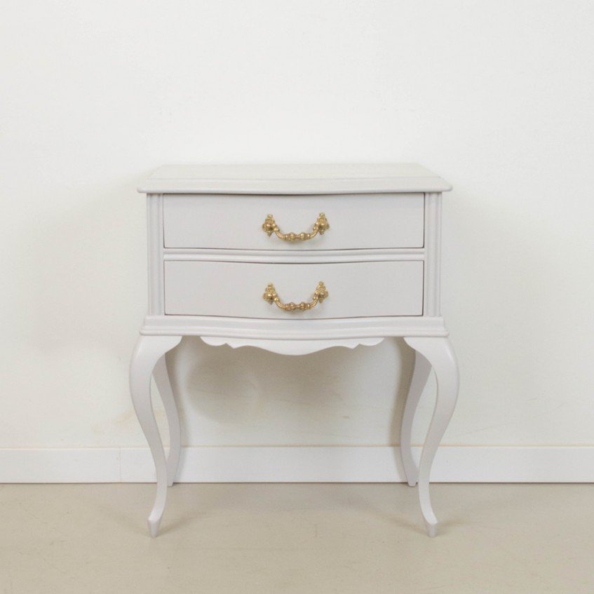 Transformar una mesita de noche con efecto lacado