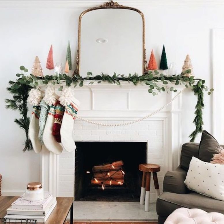 Las 12 mejores ideas para decorar tu chimenea por Navidad
