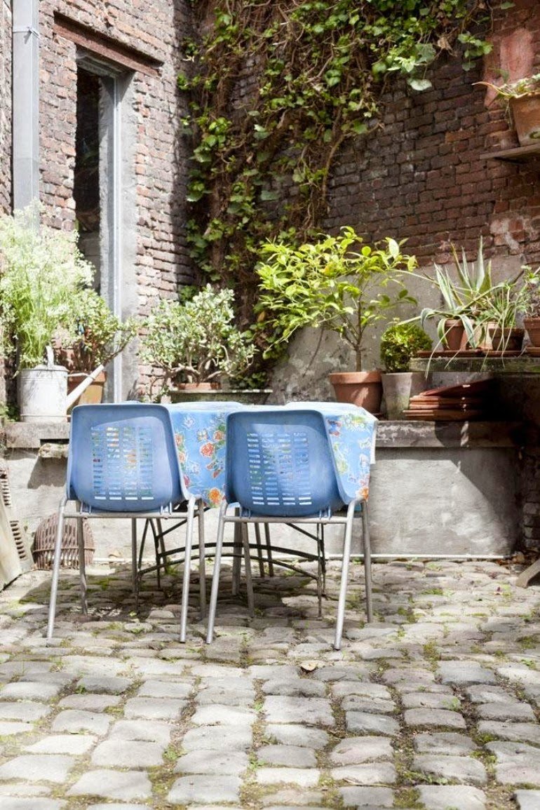 Cómo decorar pequeños jardines