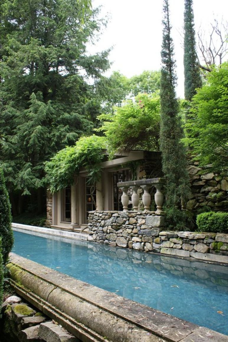25 ideas para tener una piscina en patios y jardines pequeños
