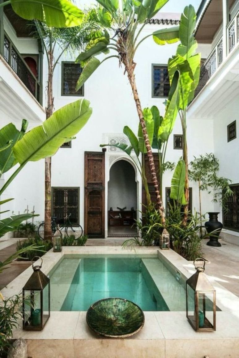 25 ideas para tener una piscina en patios y jardines pequeños