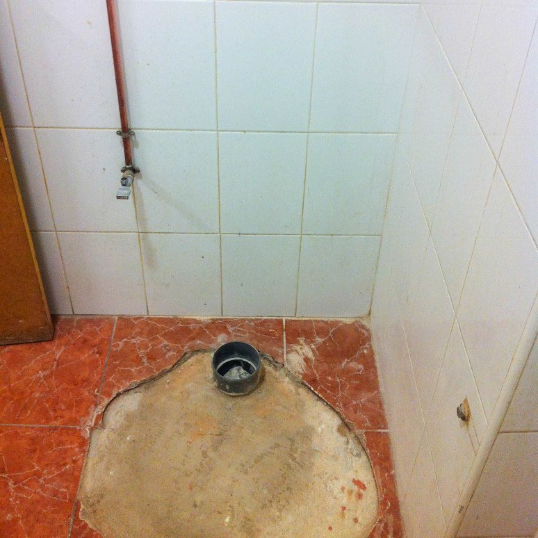 Cómo rehabilitamos el baño del local de Antic&Chic
