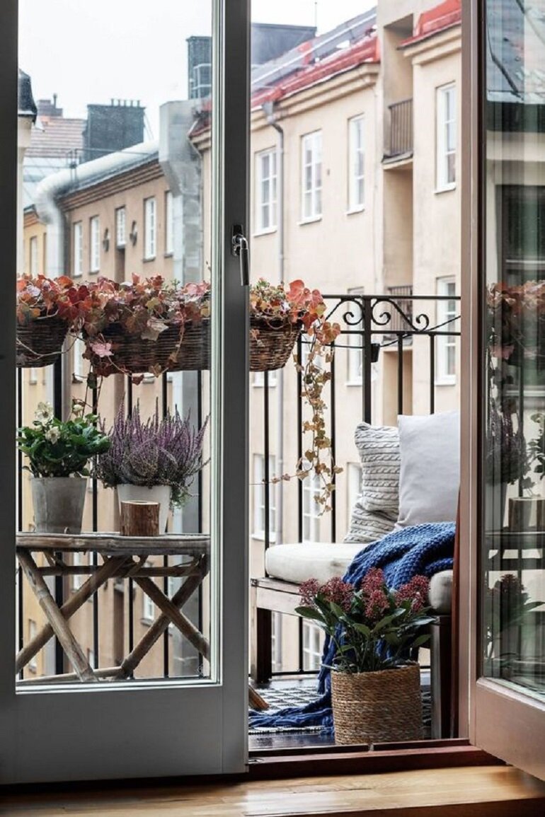 Cómo decorar pequeños balcones o terrazas